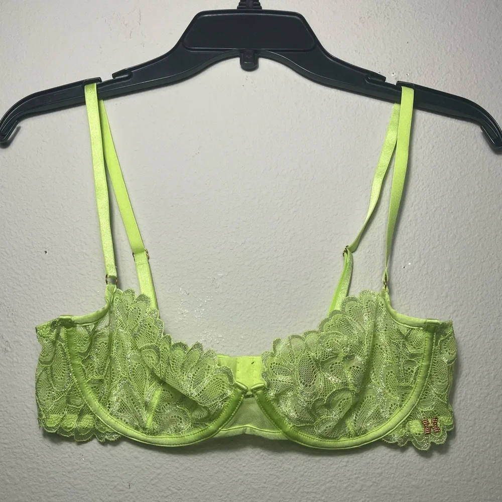Savage X Fenty bra lime green underwire 34c lace‎ lingerie